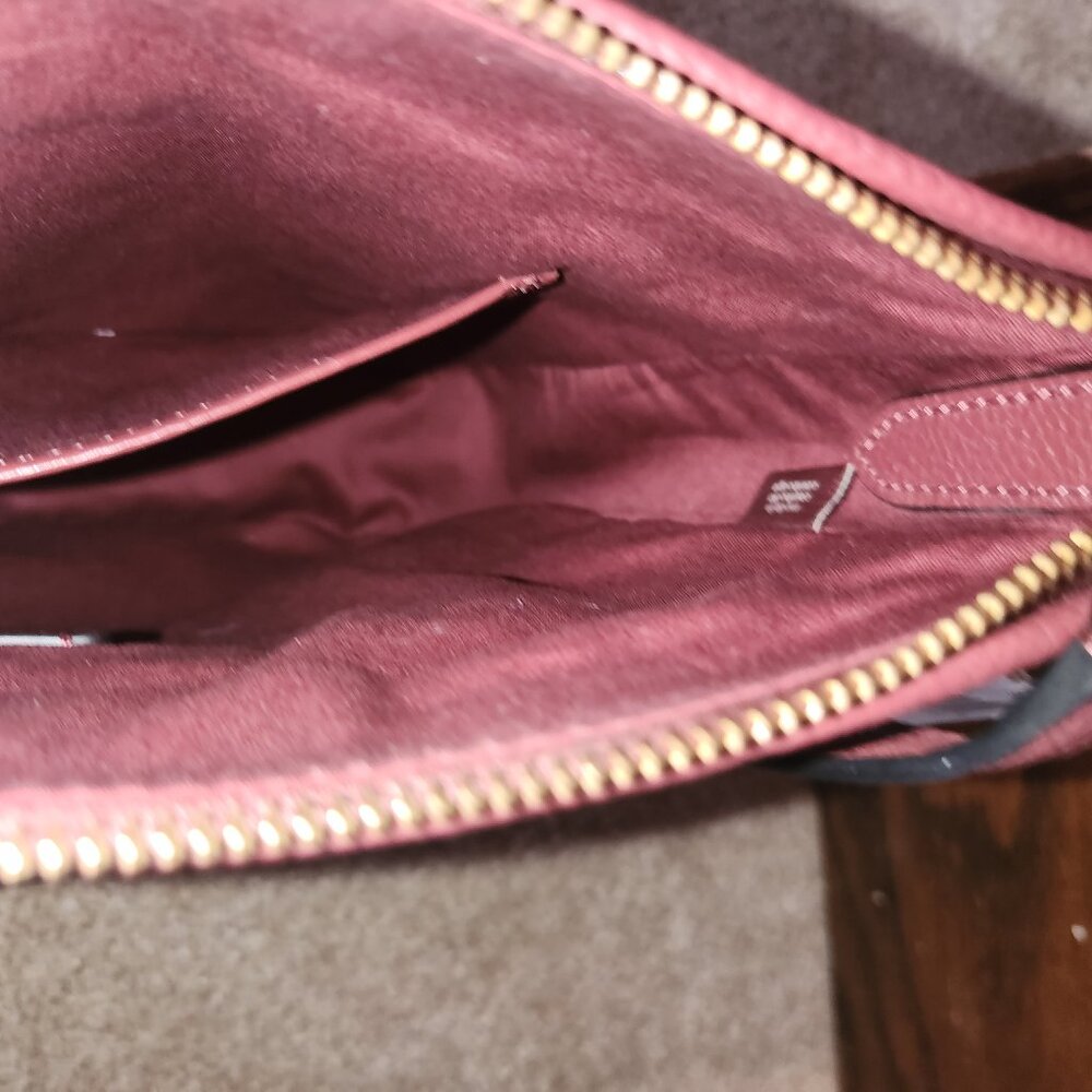 NWT Signature Coach Chaise Khaki Jacquard & Wine Leather Purse - Picture 11 of 14